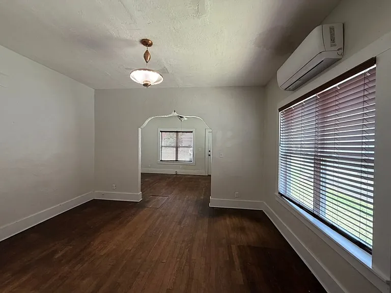 520 N Bradley St — Photo 3