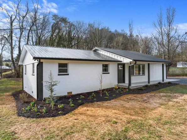 381 Tanasi Dr, Newport, TN 37821