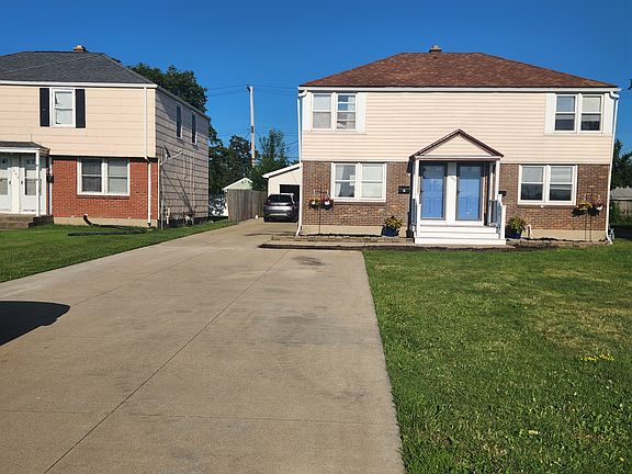 2nd image of 2065 Colvin Blvd #1