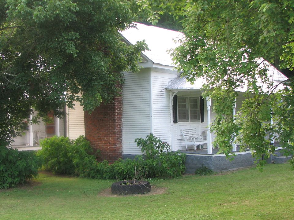 1st image of 1704 Campbellsville Road