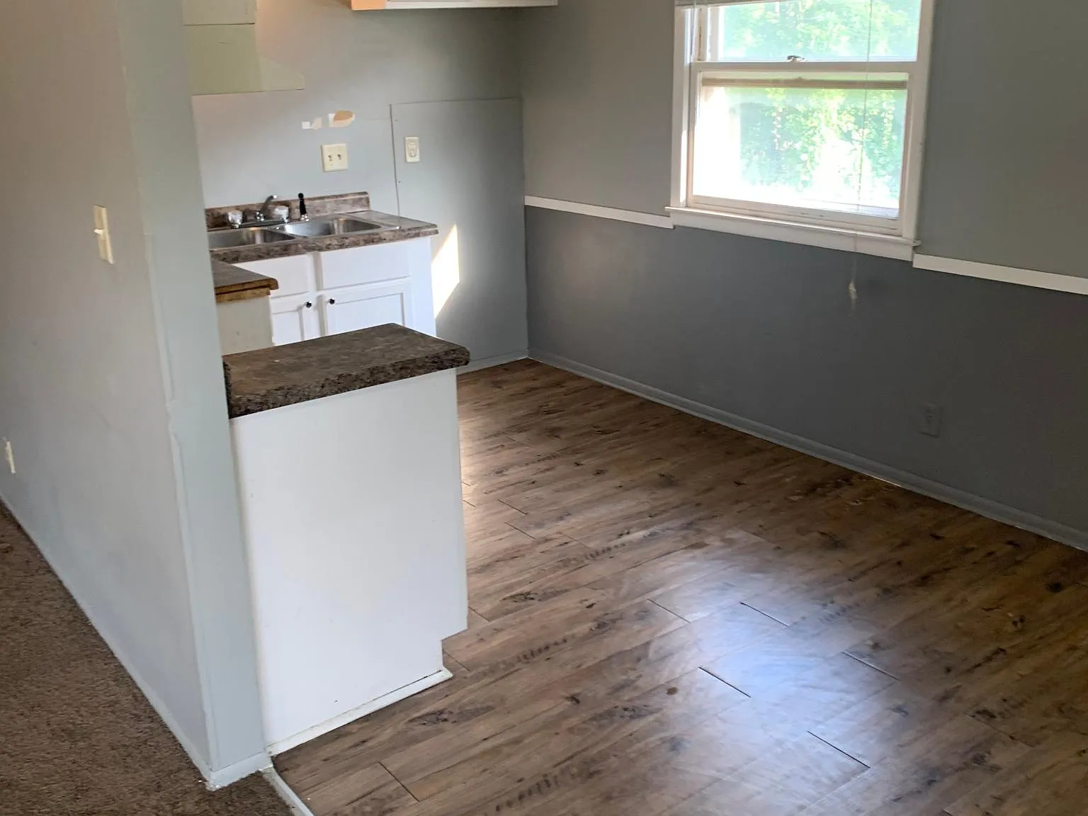 2 bed, 3700 sqft, $1,150 — Photo 3