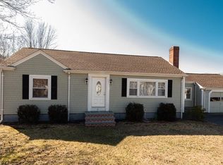 21 Center St, Raynham, MA 02767