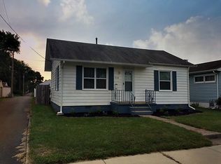 714 Carlton St, Mishawaka, IN 46544