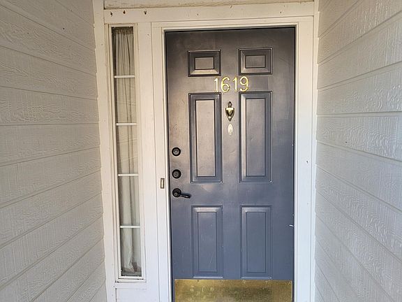4th image of 1619 Waterton Cir