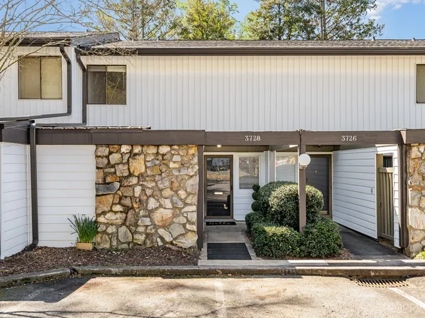 3728 Winding Creek Ln, Charlotte, NC 28226