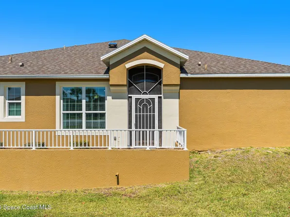 3207 Argo Ct, Indialantic, FL 32903