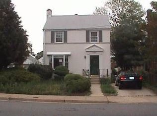 1311 S Queen St, Arlington, VA 22204