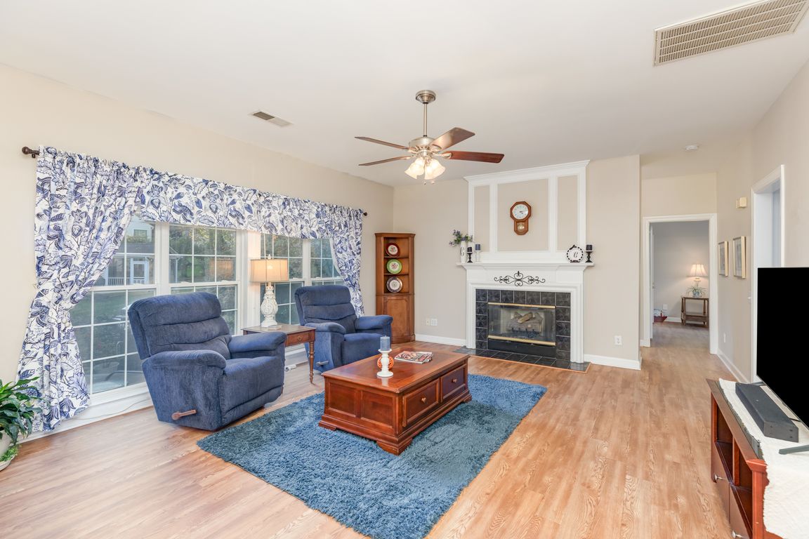 next background image