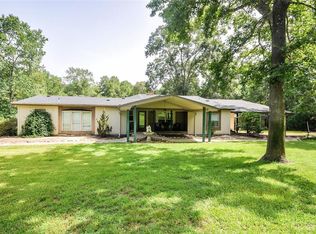 10 Carl Burns Rd, Coldspring, TX 77331