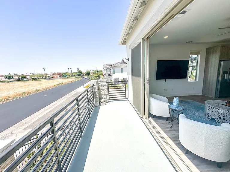 546 W Mahogany Ln — Photo 10