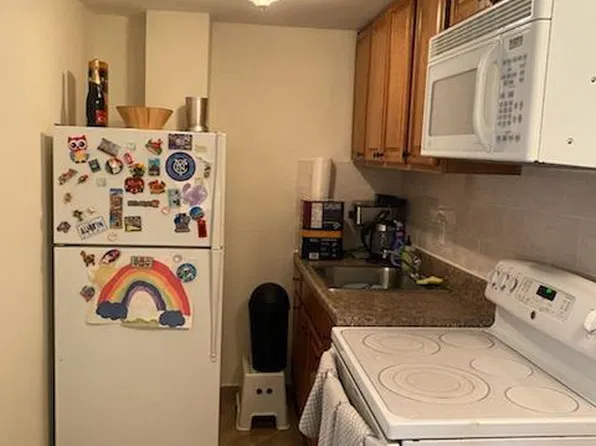 (undisclosed Address), Maspeth, NY 11378