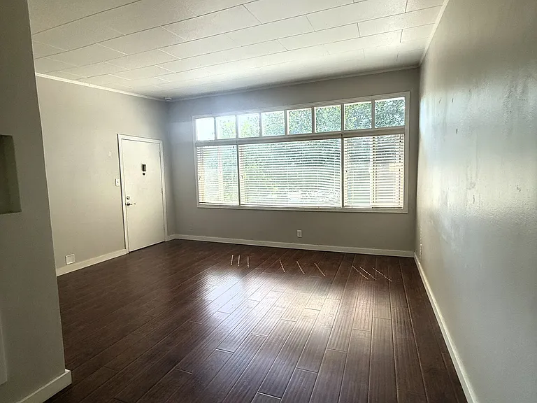 165 California St #4 — Photo 5