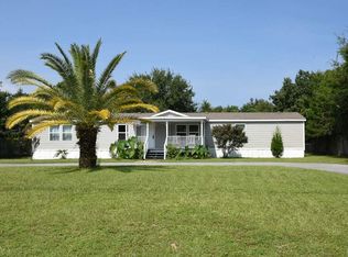 2513 Salamanca St, Navarre, FL 32566