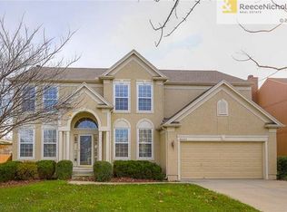 8003 W 156th Ter, Overland Park, KS 66223