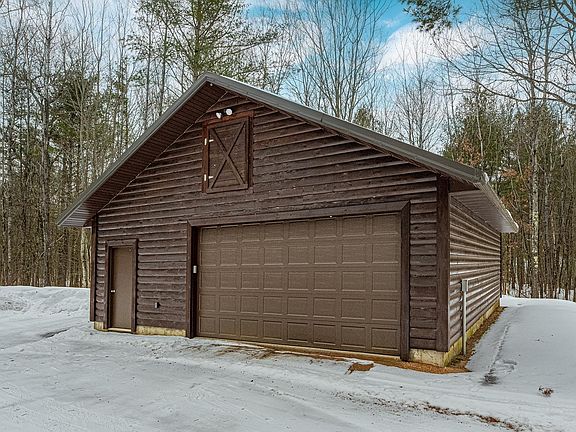 3rd image of 1523 Silver Beach Dr