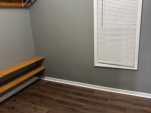 4th image of 10440 S Torrence Ave Floor 2