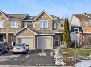 507 Salzburg Dr, Ottawa, ON K4A0C6