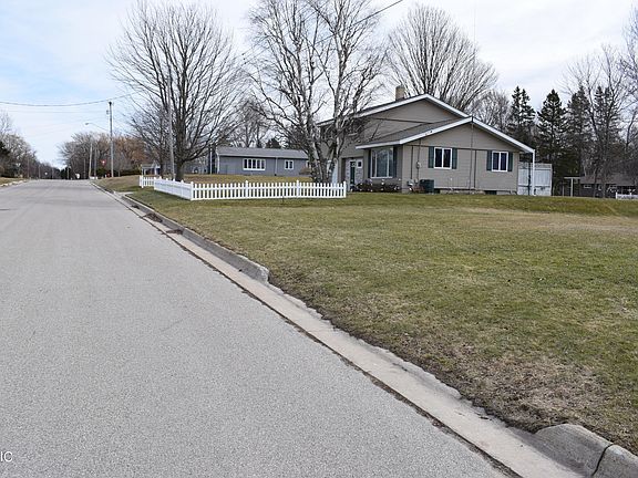 5th image of 599 Browning Ave