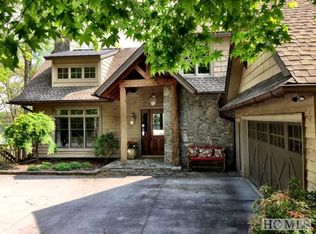762 New Trillium Way, Cashiers, NC 28717