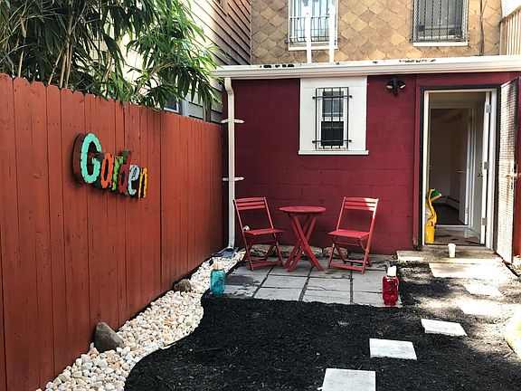 3rd image of 64 Brinkerhoff St Unit 1