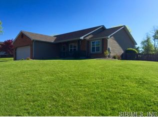 79 Englewood Dr, Glen Carbon, IL