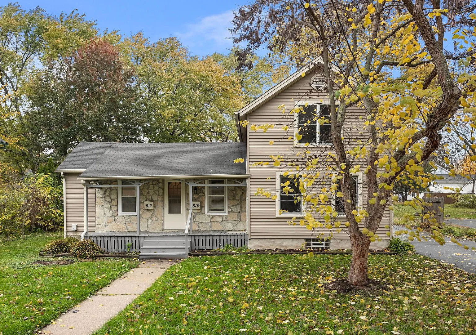 Two Bedroom One Bath Ranch Duplex in Batavia — Photo 1