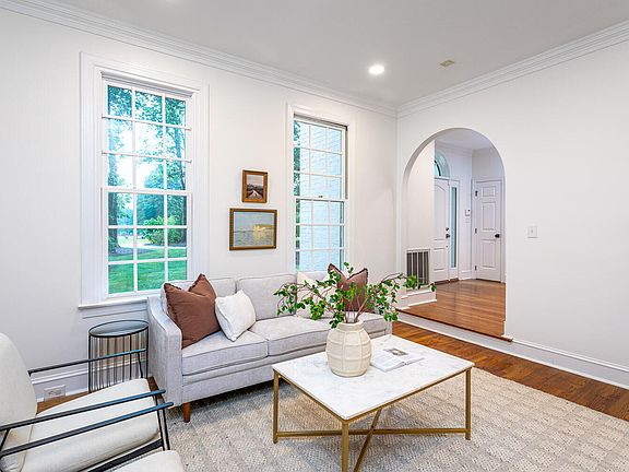 3rd image of 8509 Towneley Pl