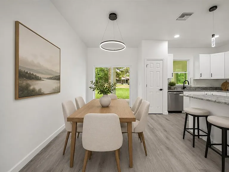 3908 Garienda Ave — Photo 11