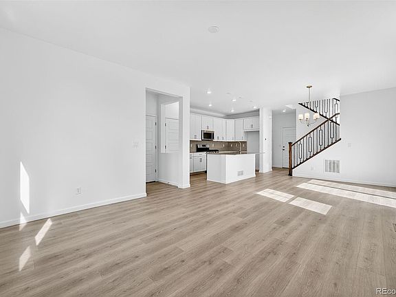 5th image of 14855 Arbor Boulevard W
