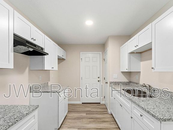 4th image of 5264 Wabash Blvd
