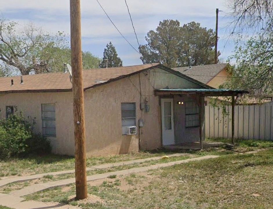 1st image of 700 S Avenue A