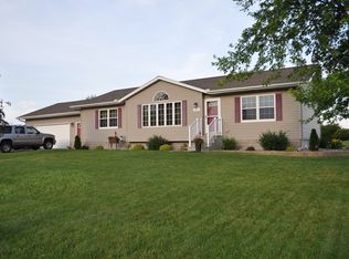 2300 4th St NE, Waseca, MN 56093