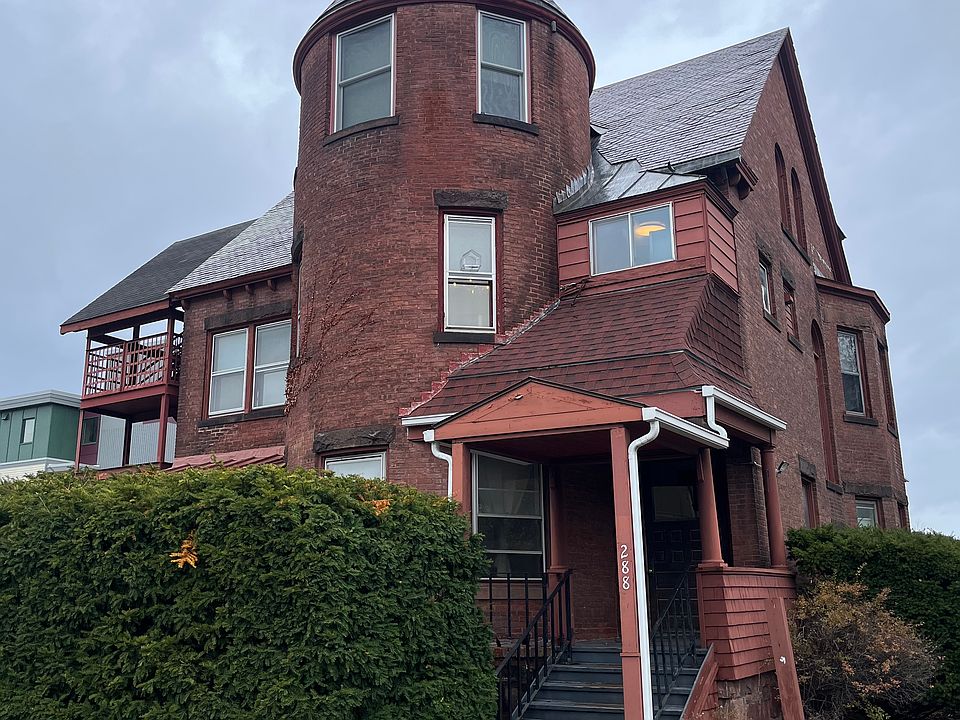 Front of the building, 288 Main St