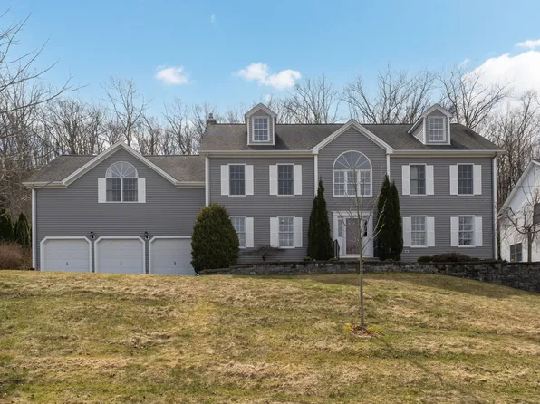 36 Quarry Lane, Hamden, CT 06518