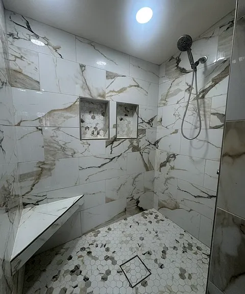 Amazing Master Bathroom Walk-in Shower