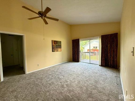 3rd image of 3831 S Laurel Ct