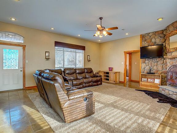 2nd image of 5657 County Road 4317