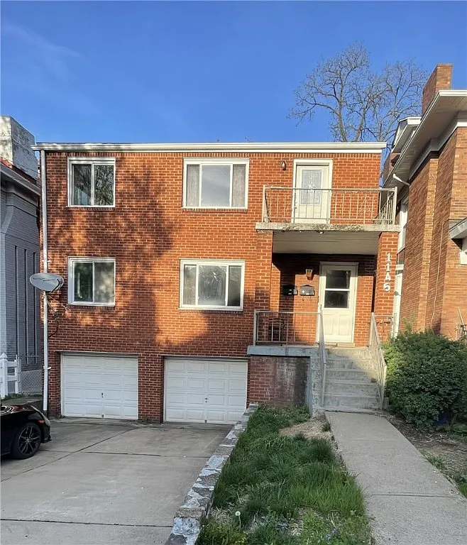 1145 Greenfield Ave photo 1