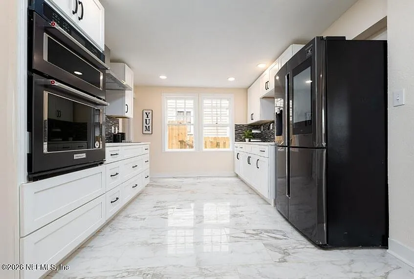 3 bed, 2.5 bath, 1908 sqft, $2,950 — Photo 4