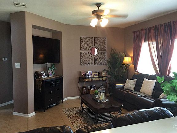 3rd image of 9802 King Arthur Ct