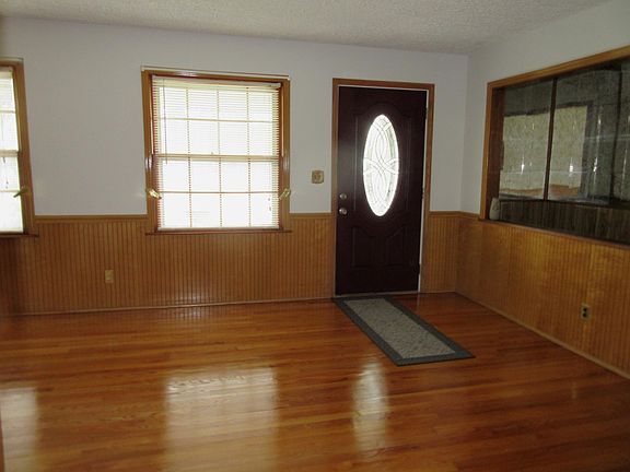 4th image of 119 Hills Ave