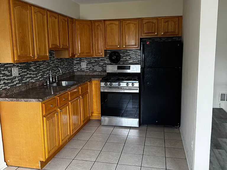 10029 Bridle Rd #2 — Photo 7