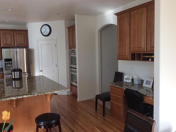 4th image of 3273 W Canyon Meadow Dr