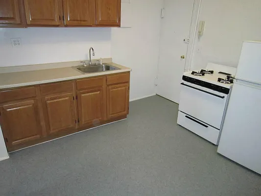 Rented by Concept Real Estate Group | media 4