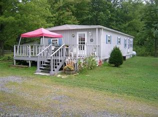 6952 Thompson Clark Rd NW, Bristolville, OH 44402