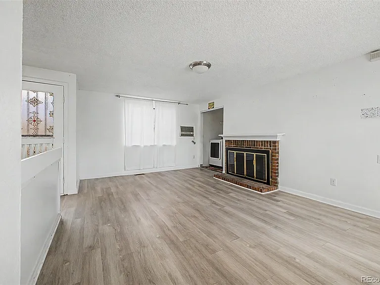 2757 S Salida St — Photo 11