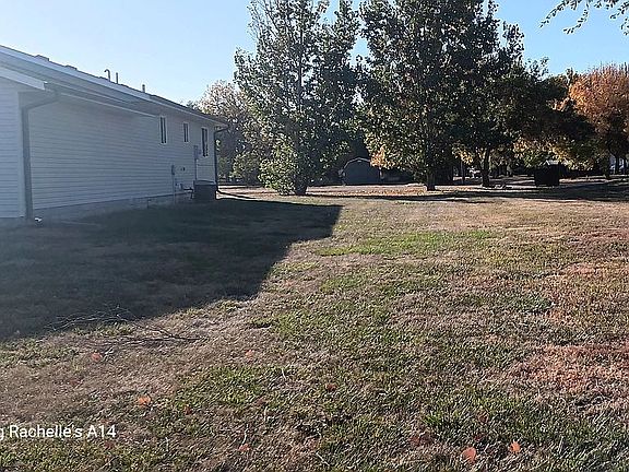 3rd image of 500 Delevan Ct