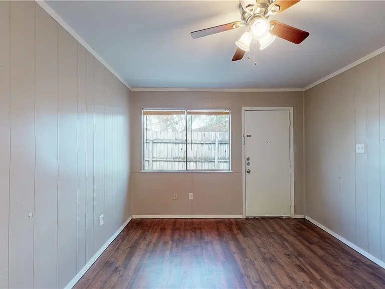 204 Lynn Dr #A — Photo 7