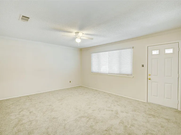 2114 Greenbriar Colony Dr — Photo 25