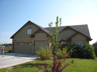 3074 W 3rd St, Meridian, ID 83646